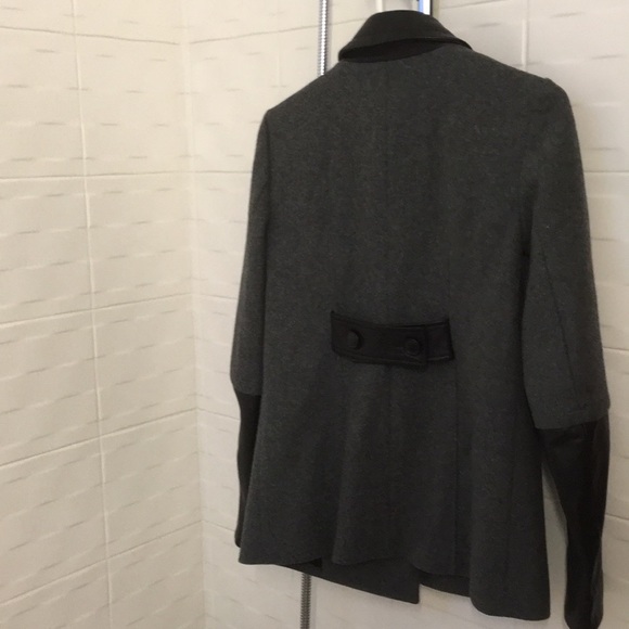 Jacket - Picture 2 of 5